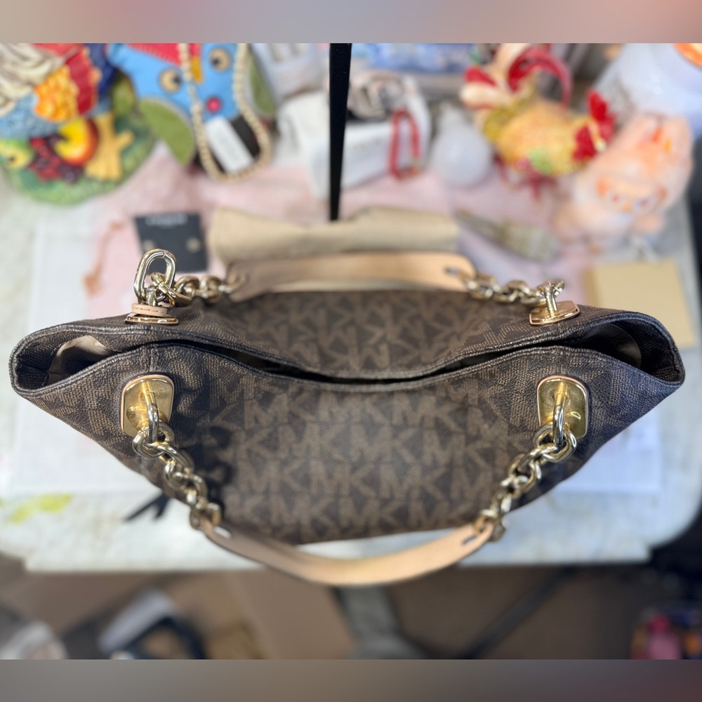 Michael Kors Lilly Large Tote Shoulder Bag - Picture 6 of 10